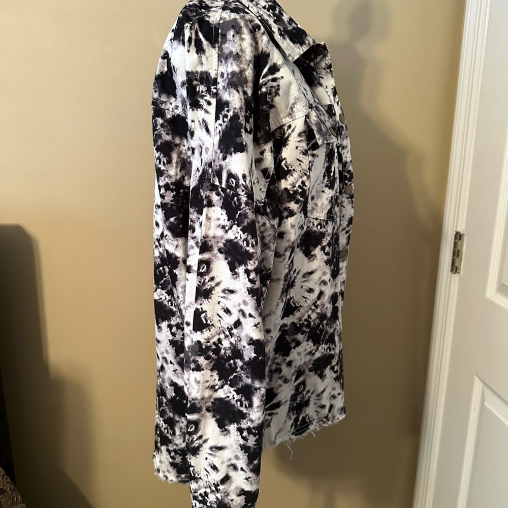 Jacket - Picture 3 of 6